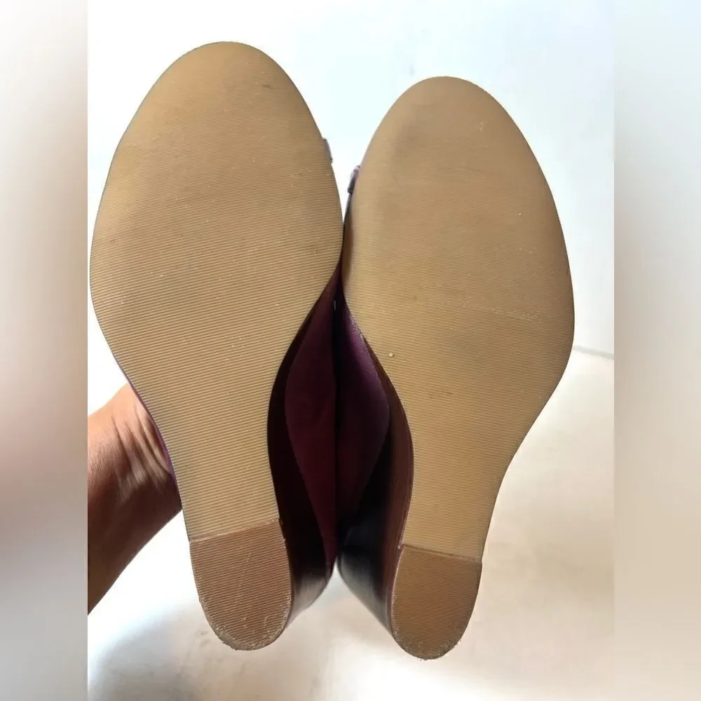 Falchi Womens Classic Wedge Pump High Heels Shoes Mauve Leather Slip On Size 9.5